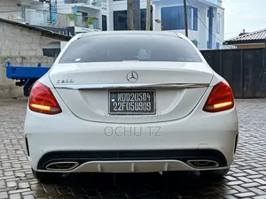 Mercedes-Benz C200 2014 White