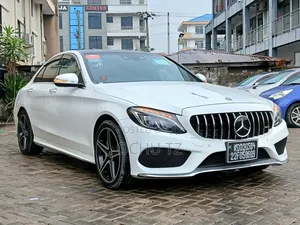 Mercedes-Benz C200 2014 White