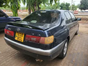 Toyota Cresta 2000 Blue