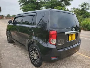 Toyota Rumion 2024 Black