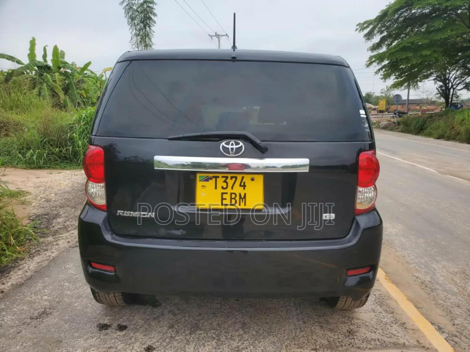 Toyota Rumion 2024 Black