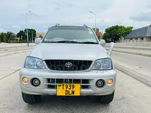 Toyota Cami 2003 Silver