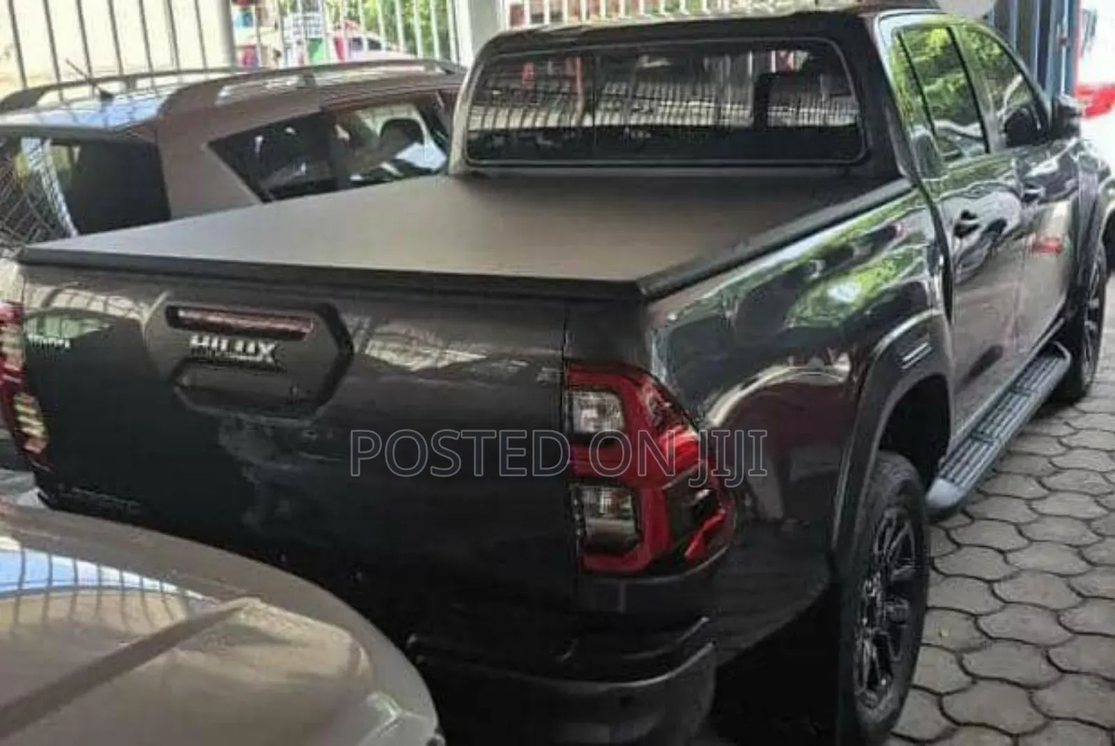 Toyota Hilux 2022 Gray