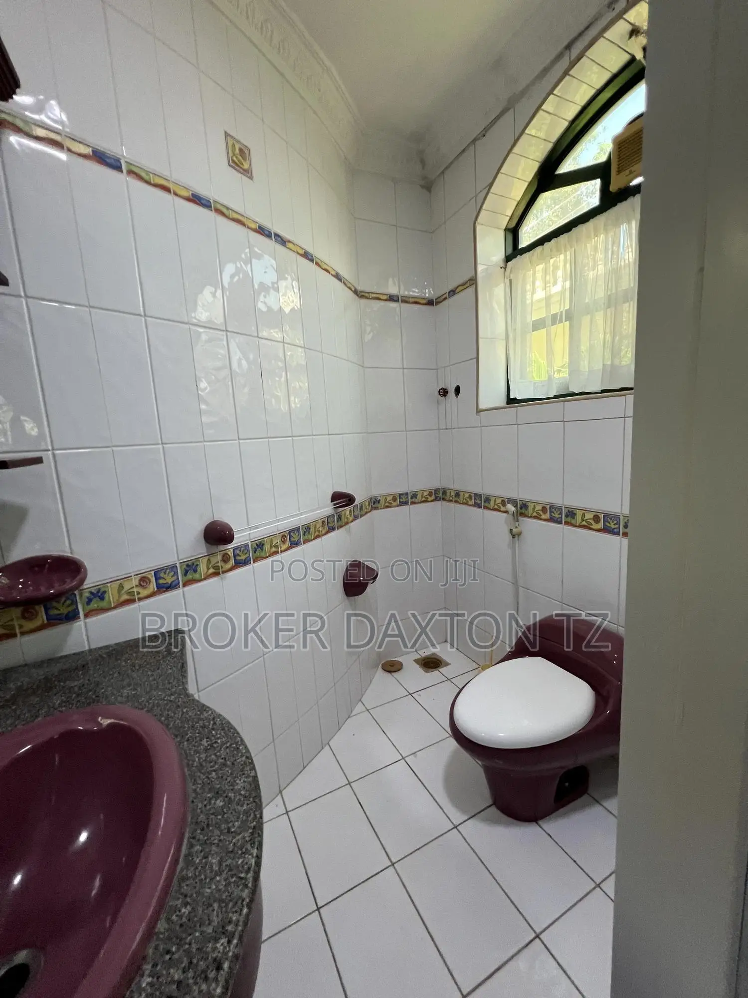 Furnished 4bdrm Villa in Oyster Bay for rent