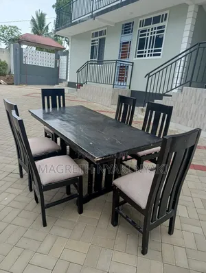 Dinning Table Mbao Ngumu Viti 6