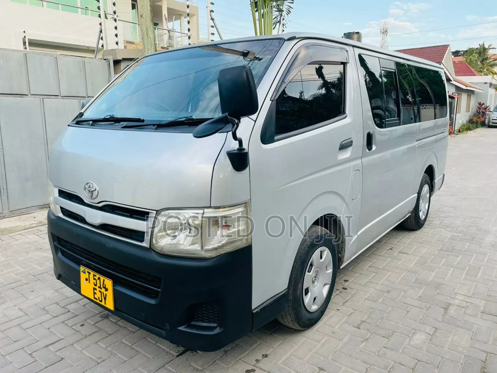 Toyota HiAce 2006 Silver