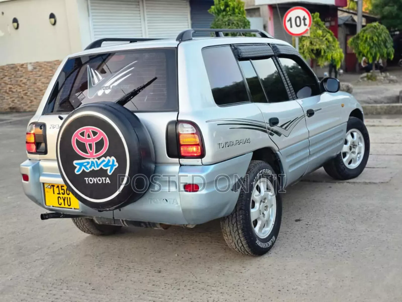 Toyota RAV4 2002 Silver