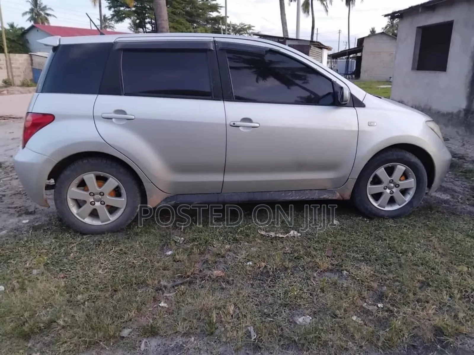 Toyota IST 2005 Silver