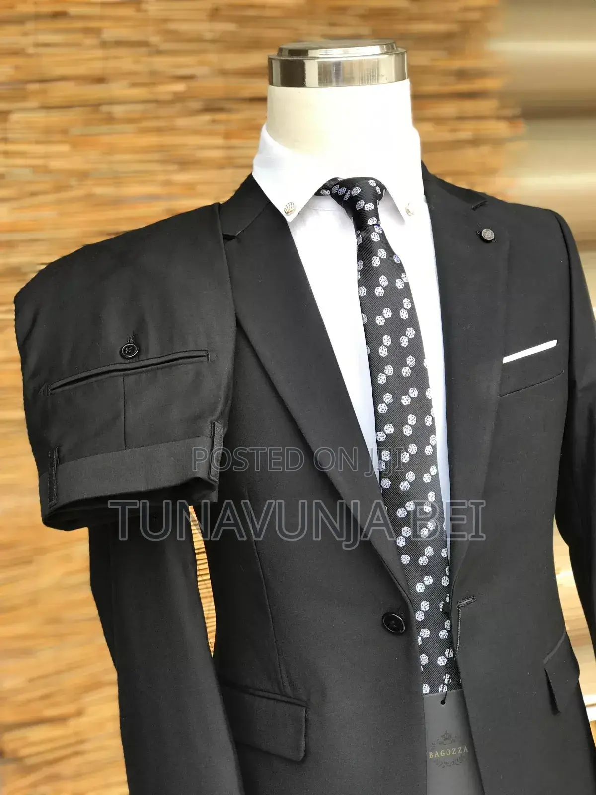 Bagoza Suit