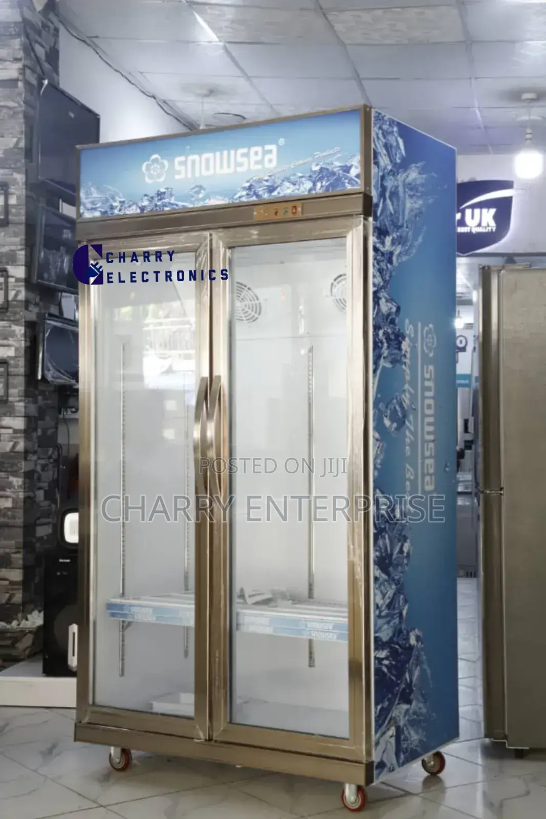 SNOWSEA Showcase Fridge Yenye Kudumu With Movable Tyres 700L