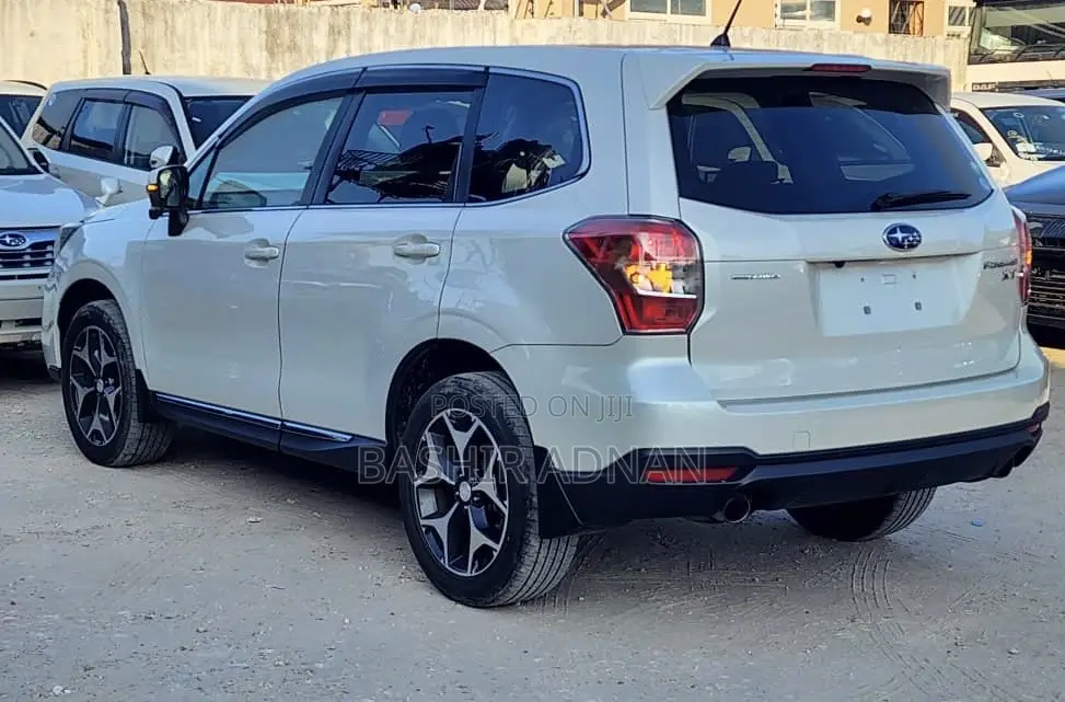 Subaru Forester 2013 Off white