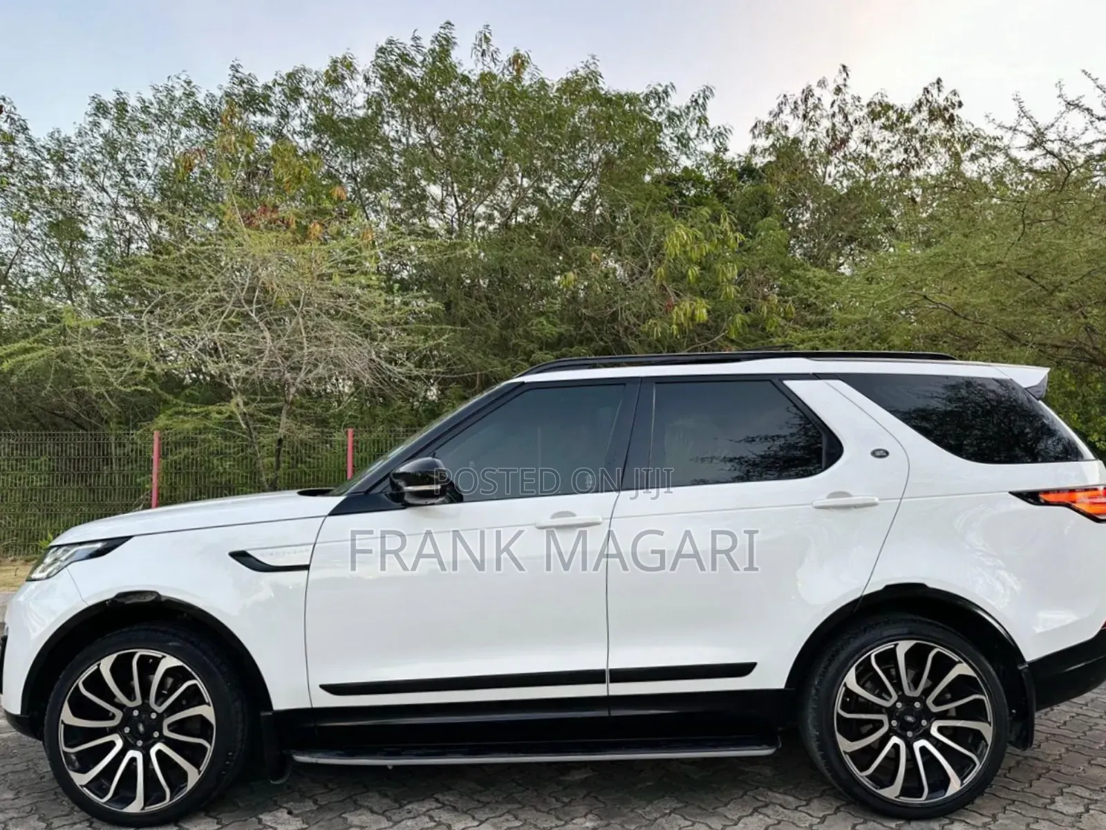 Land Rover Discovery Sport 2018 White