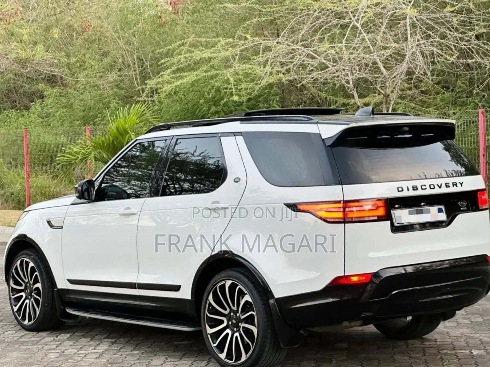 Land Rover Discovery Sport 2018 White