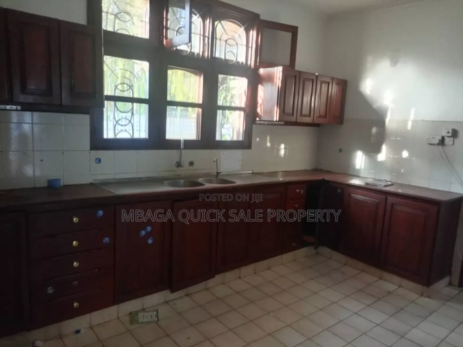 4bdrm House in Mikocheni for rent