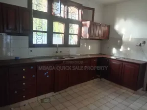 4bdrm House in Mikocheni for rent