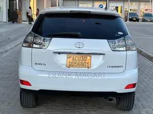 Toyota Harrier 2005 White