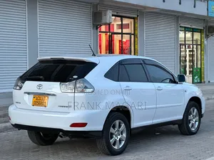 Toyota Harrier 2005 White