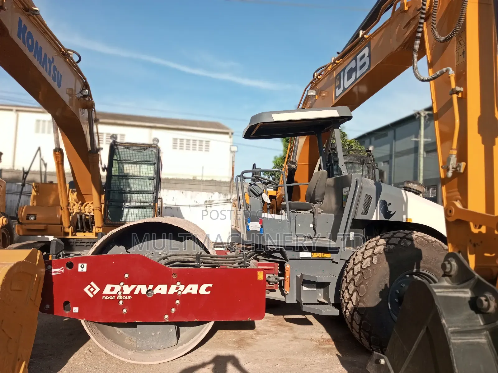 DYNAPAC CA305 Single Drum Vibrator Roller