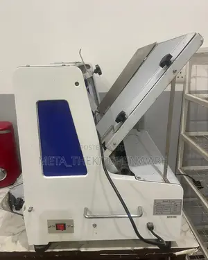 Commercial Bread Slicer Machine