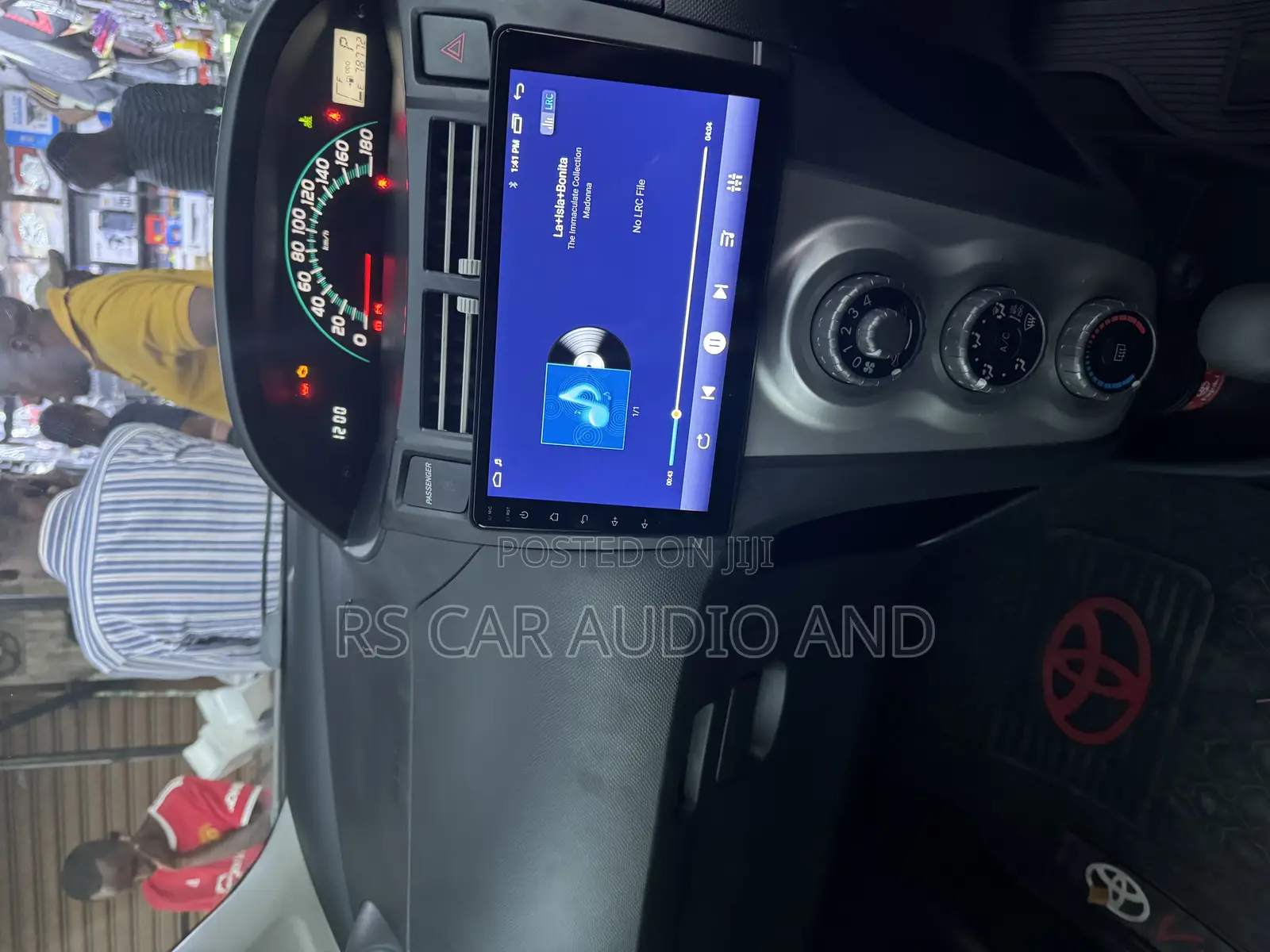 Toyota Vitz Android Radio