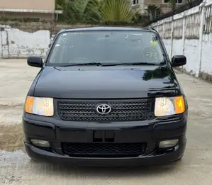 Photo - Toyota Succeed 2002 Black