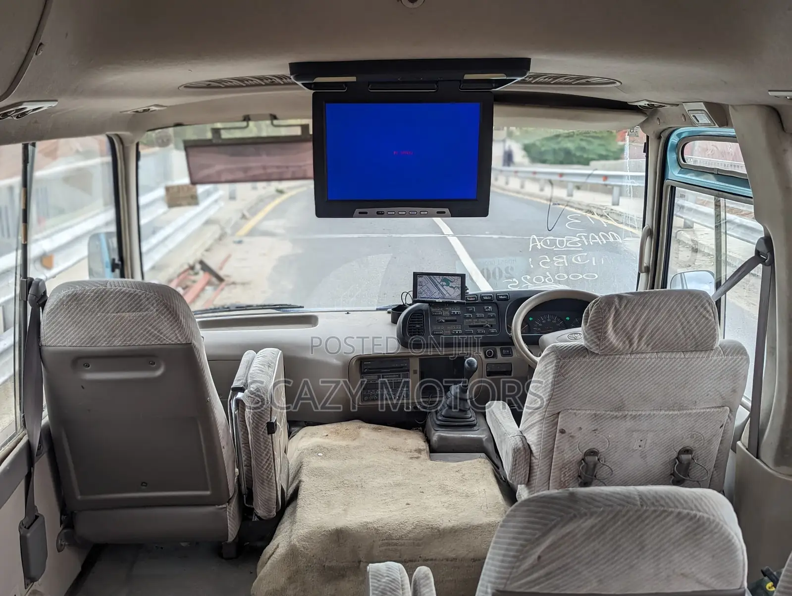 Toyota Coaster 2004