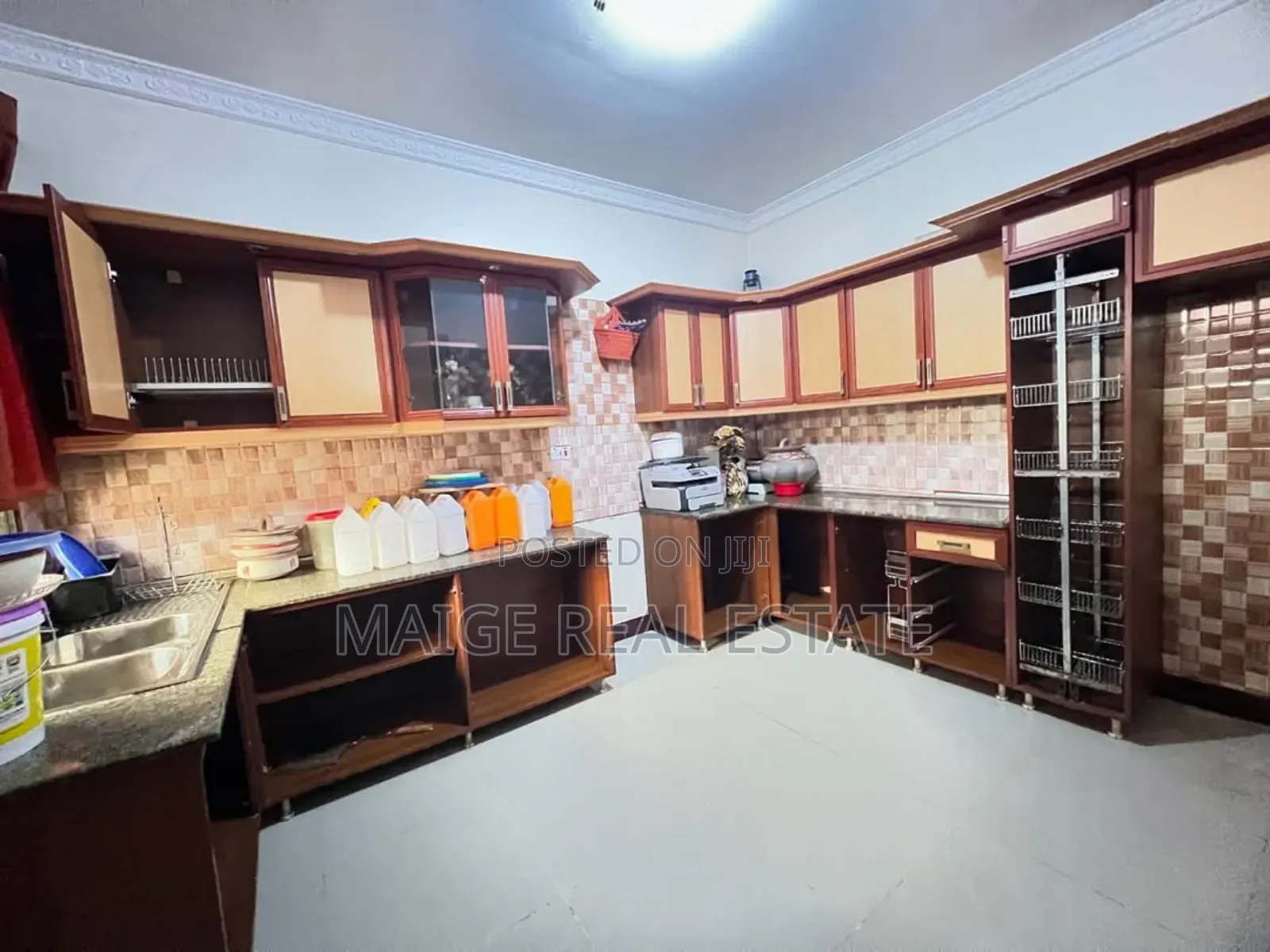 3bdrm Apartment in Mbezi Beach for rent