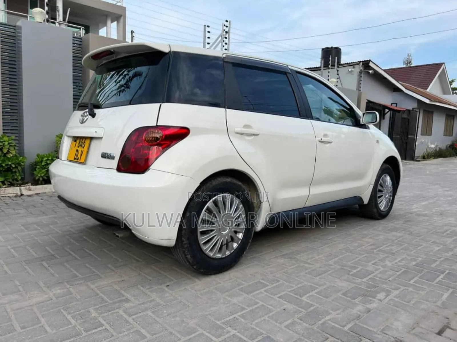 Toyota IST 2004 White