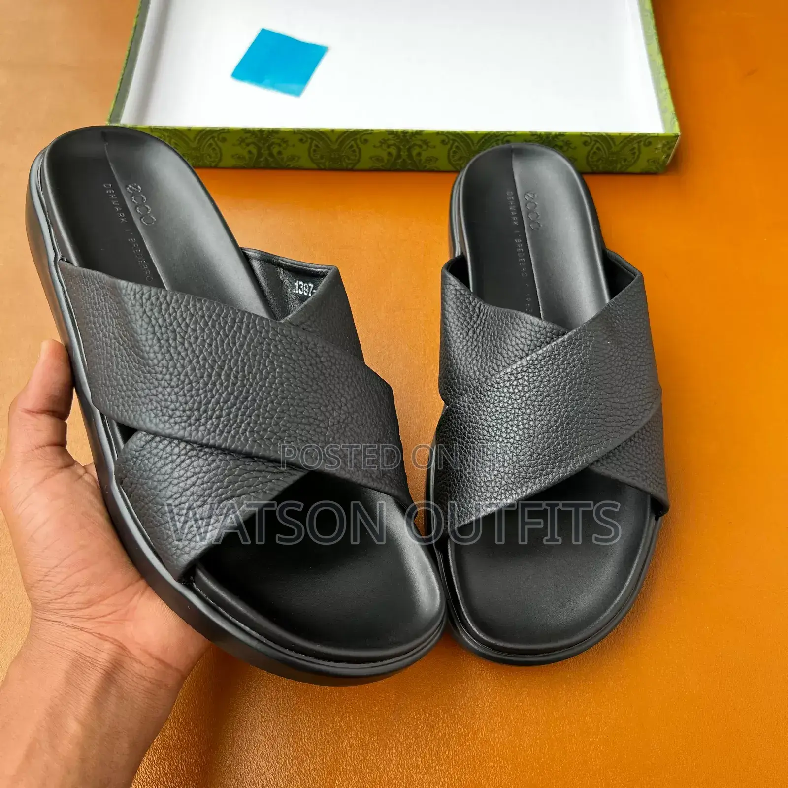 Top Quality Men Footwears/Sandals Og