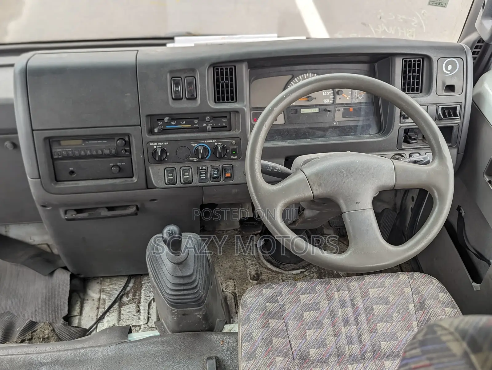 Nissan Civilian 2002
