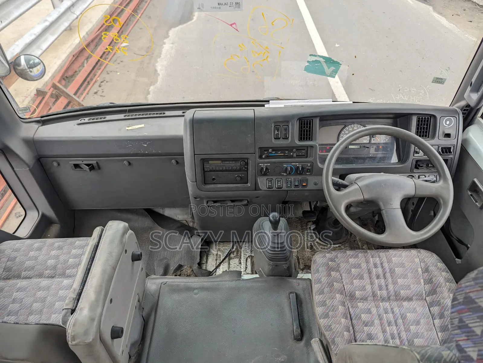 Nissan Civilian 2002