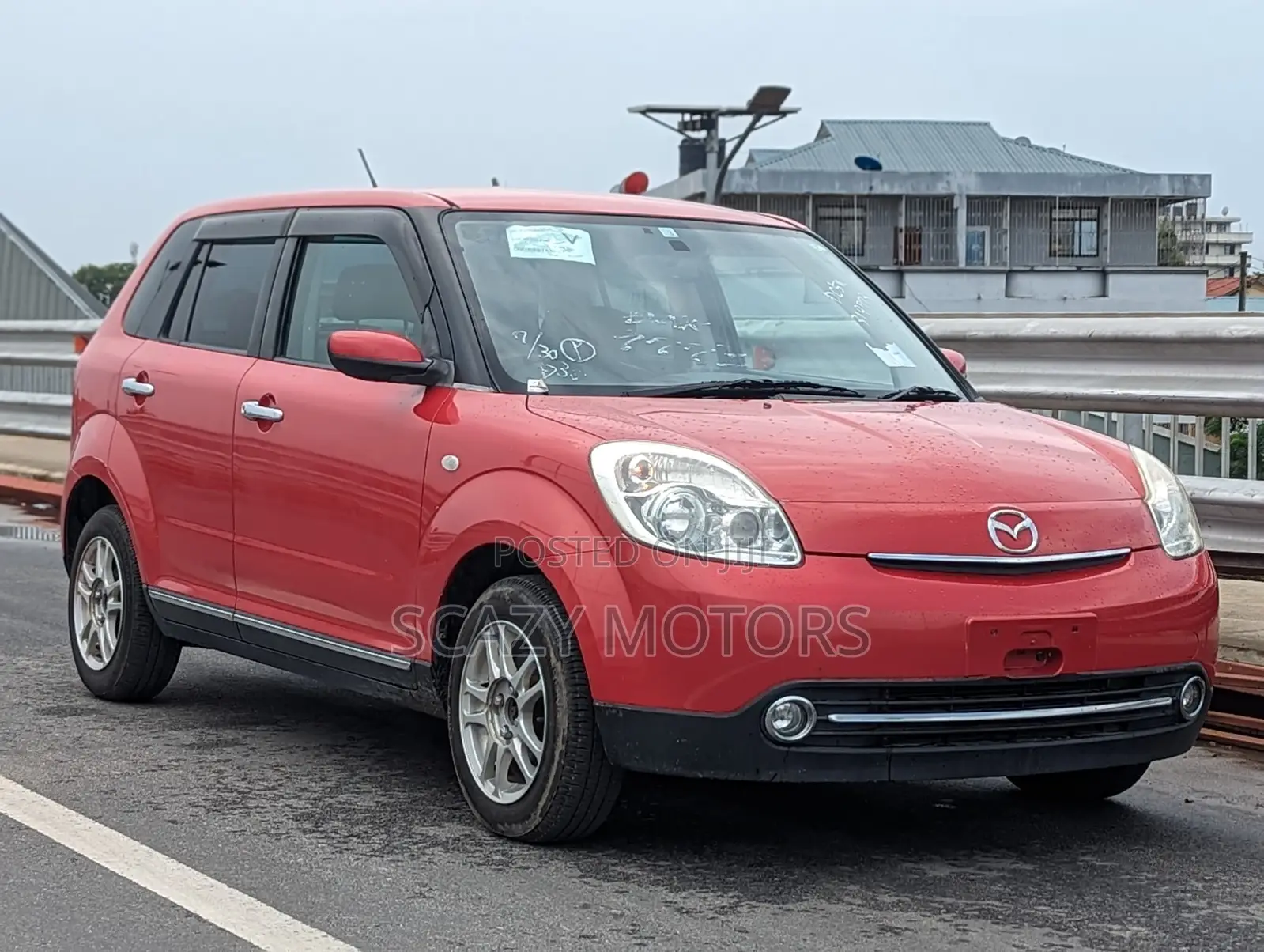 Mazda Verisa 2008 Red