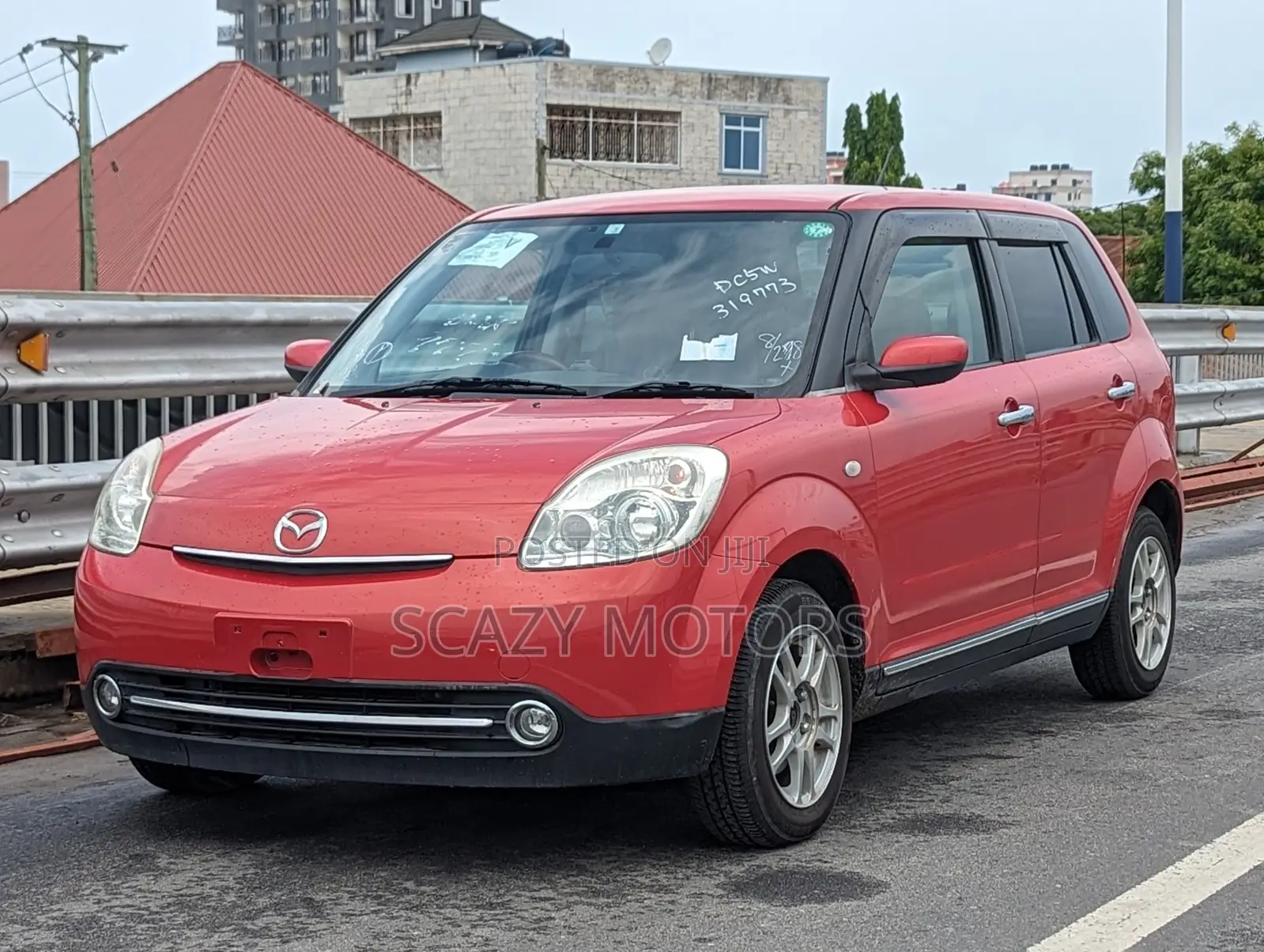 Mazda Verisa 2008 Red