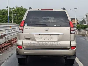Toyota Land Cruiser Prado 2006 Gold
