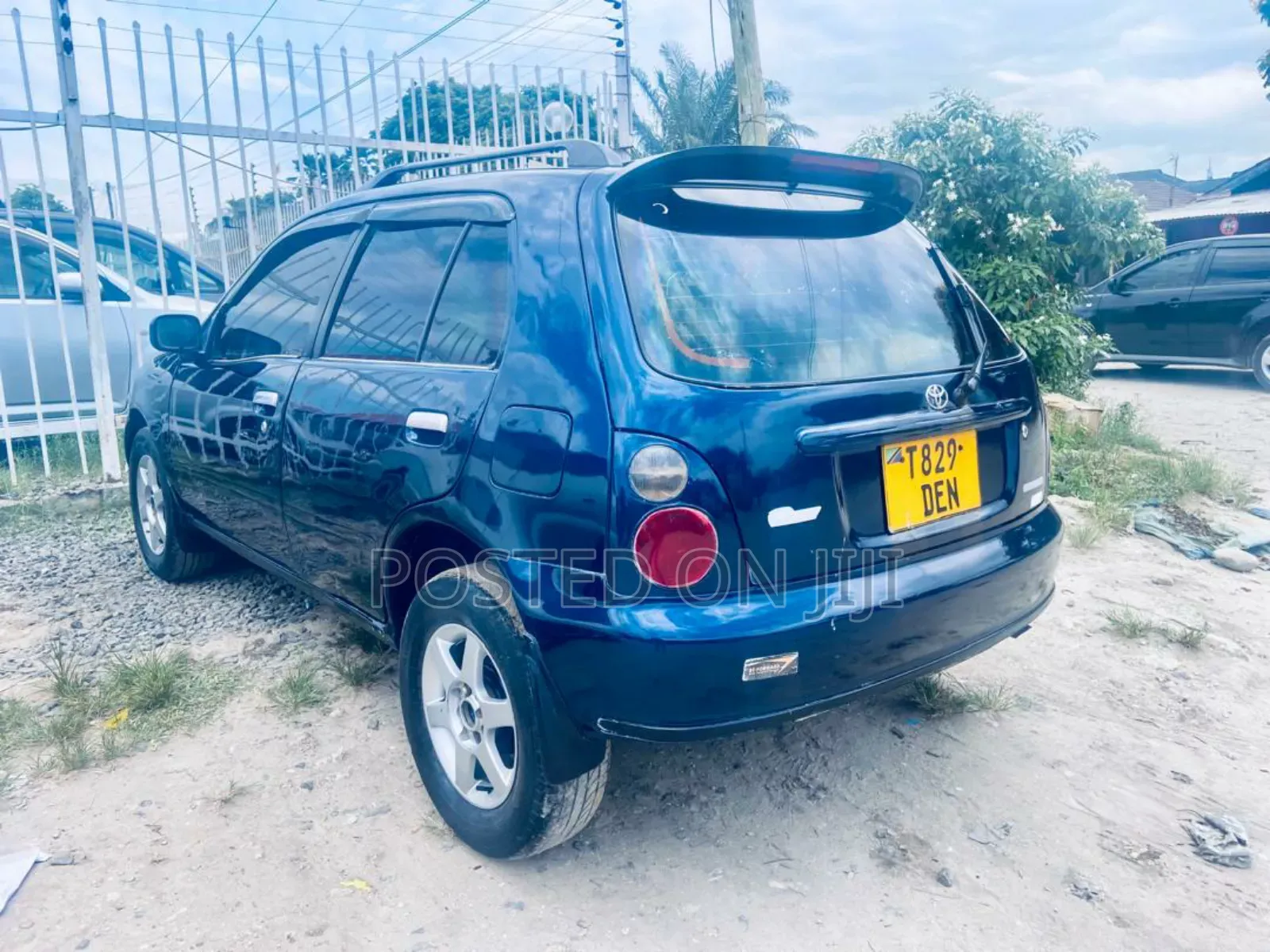 Toyota Starlet 2000 Blue