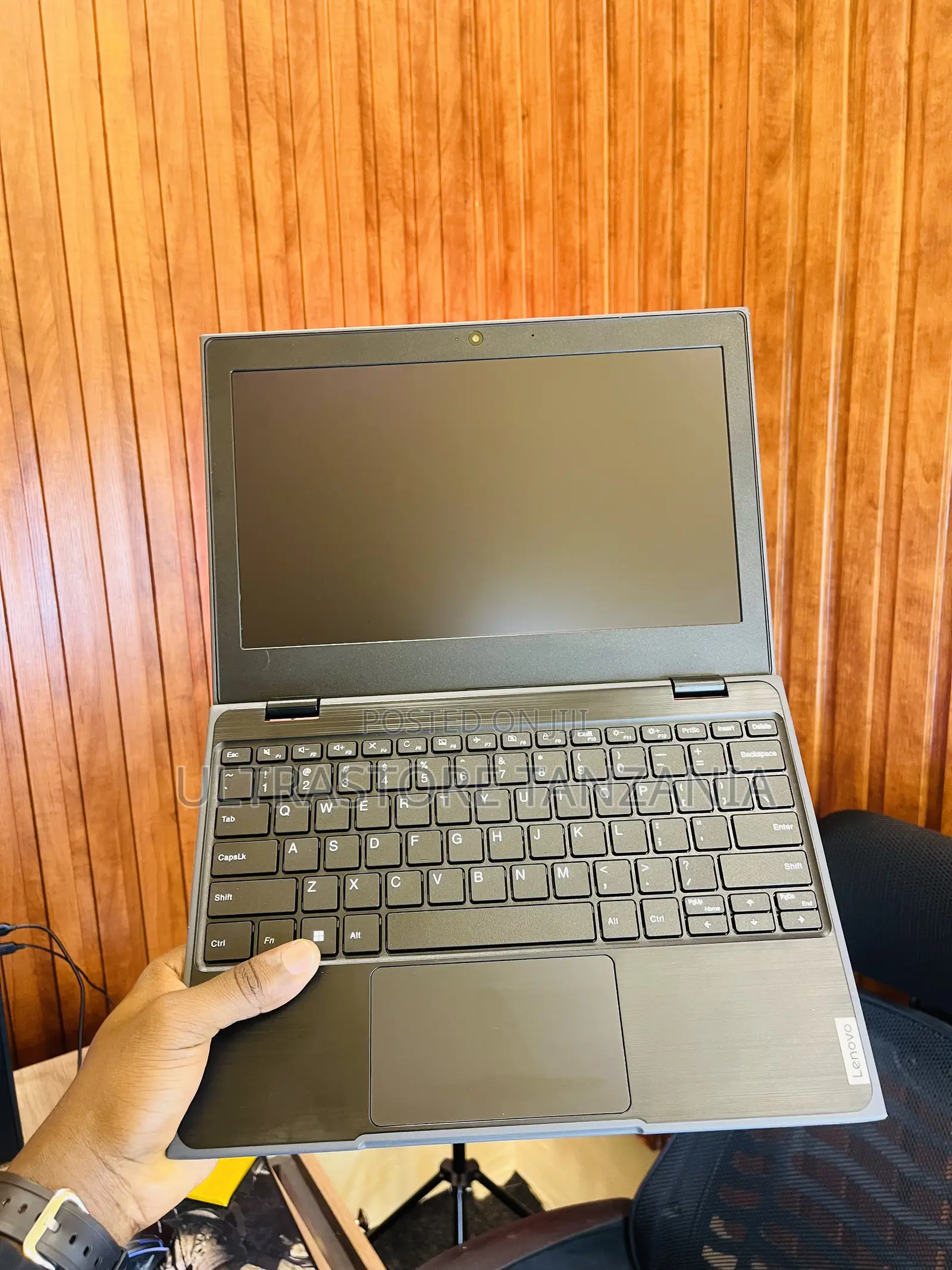 New Laptop Lenovo 100e 4GB Intel Celeron SSD 128GB