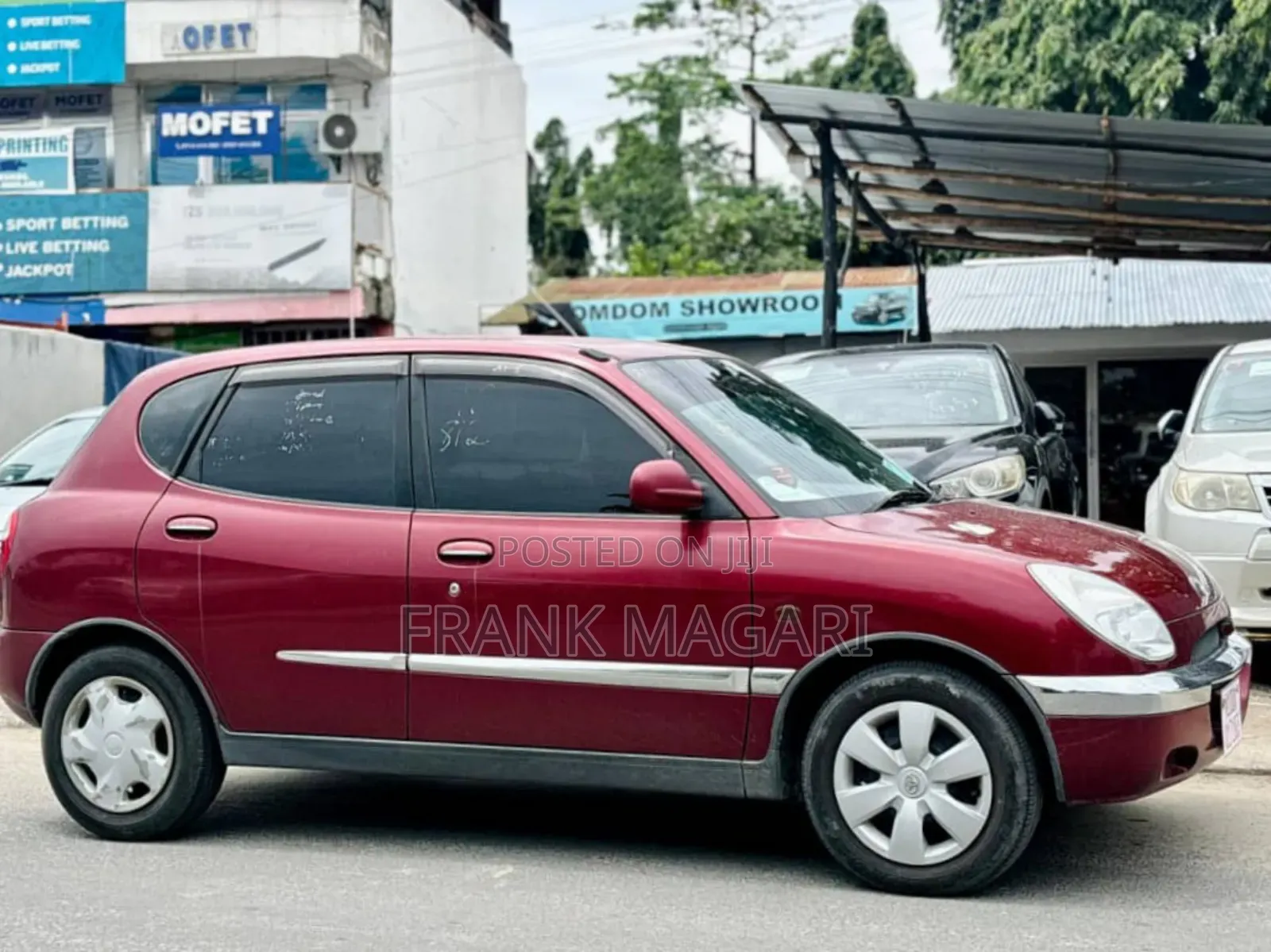 Toyota Duet 1999 Burgundy