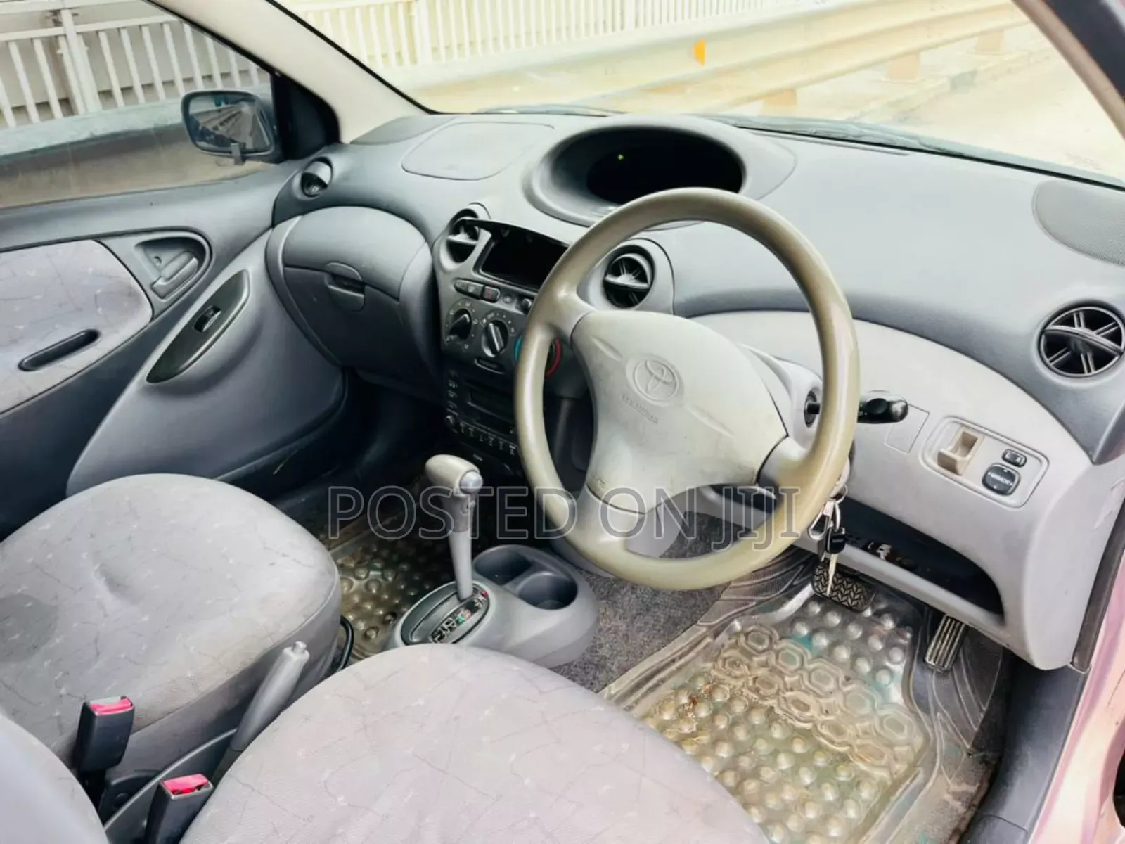 Toyota Vitz 2003 Pink