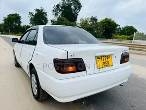Toyota Carina 2001 White