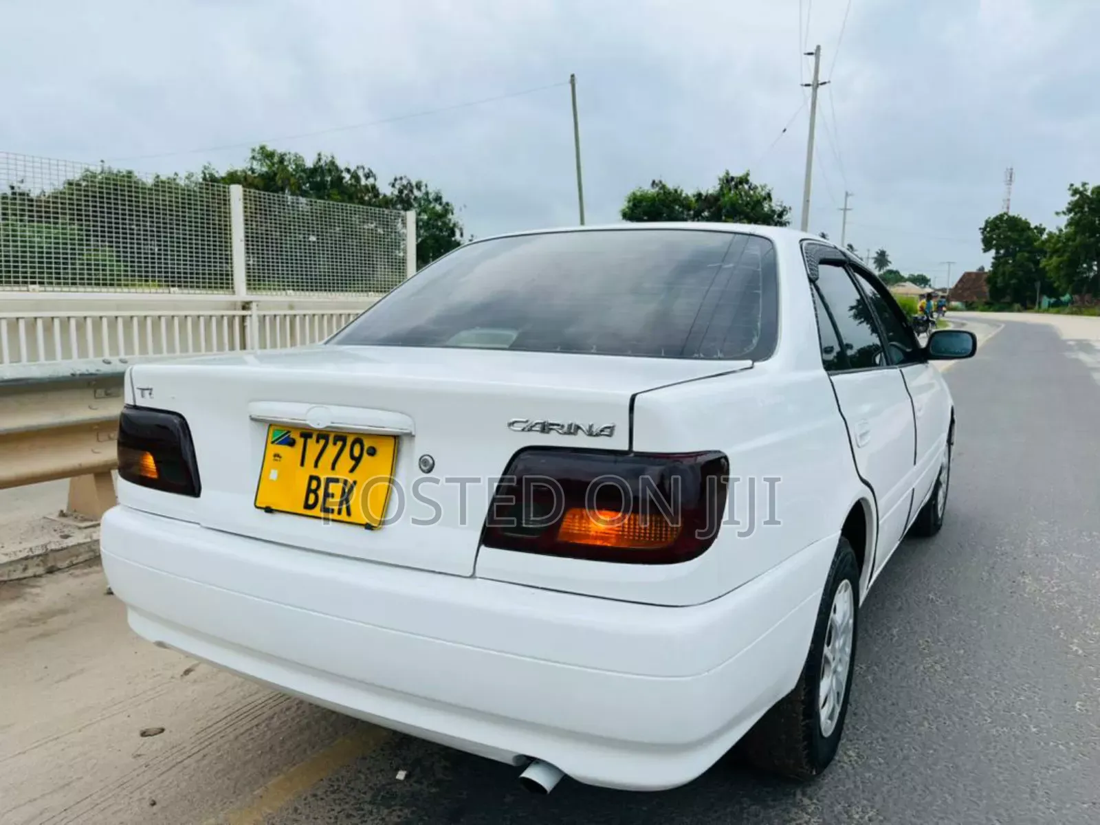 Toyota Carina 2001 White