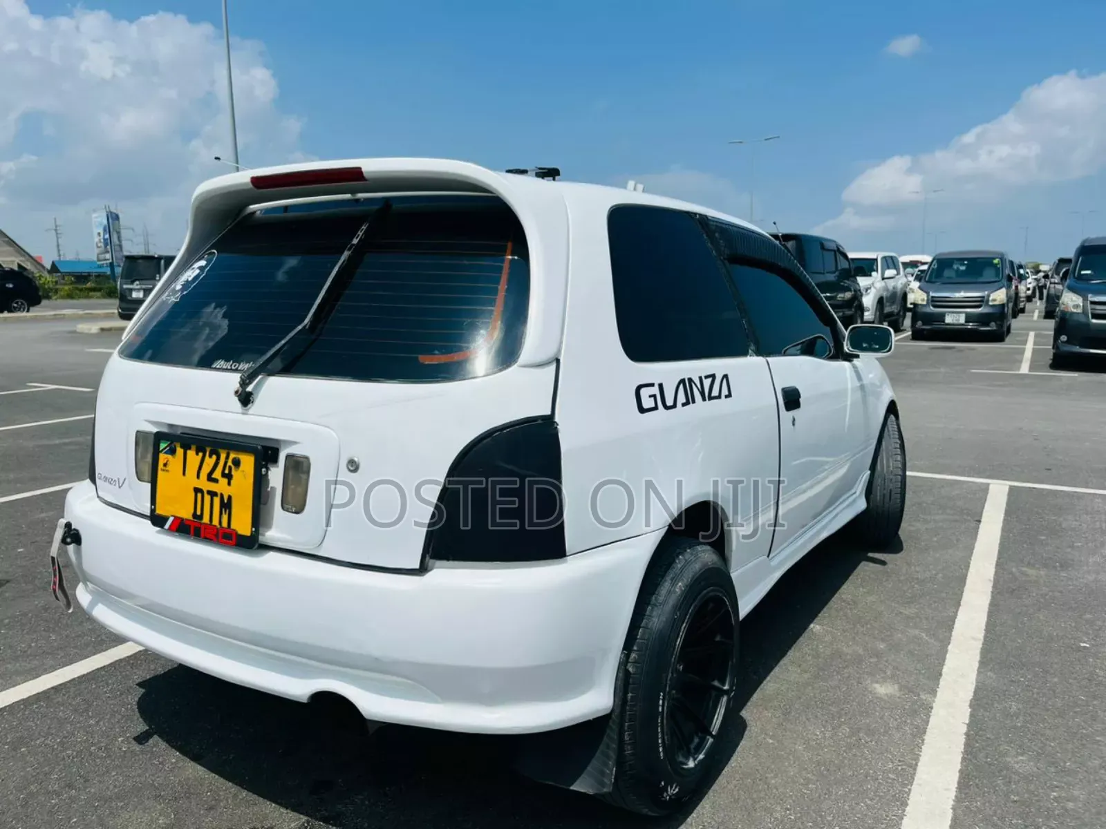 Toyota Starlet 2000 White
