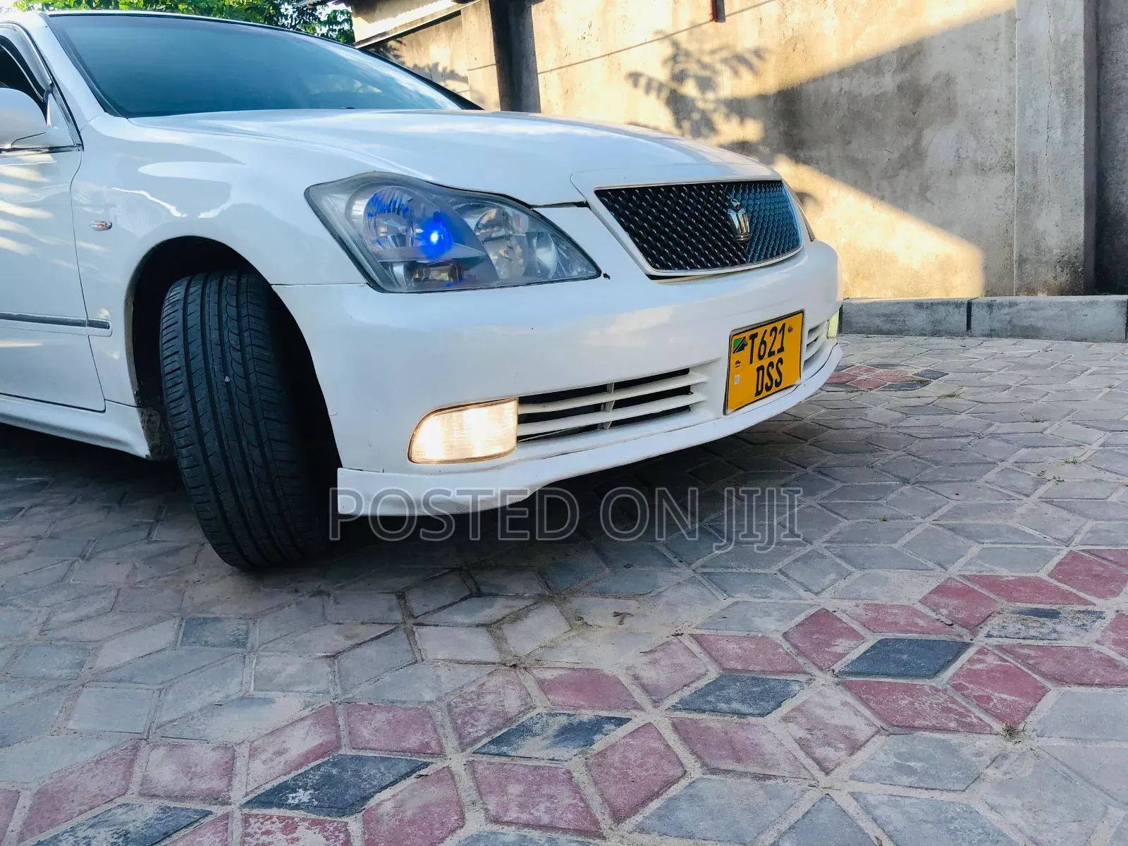Toyota Crown Royale 2005 White