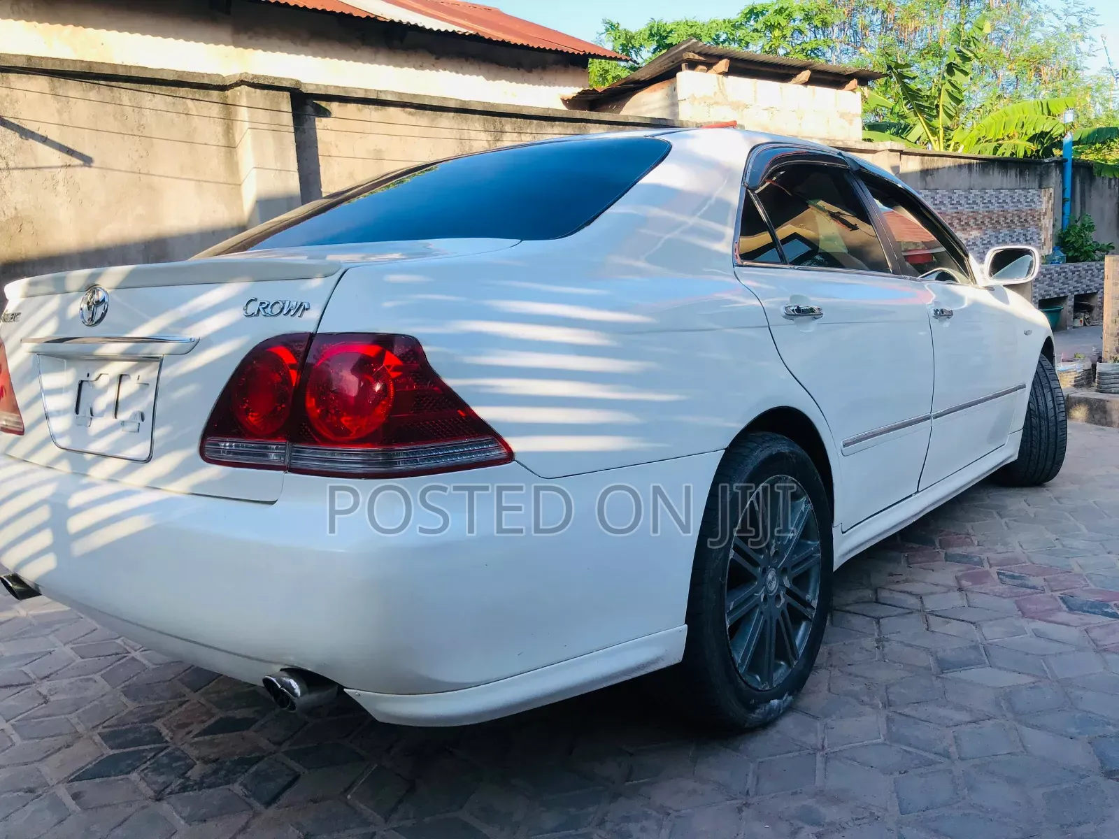 Toyota Crown Royale 2005 White