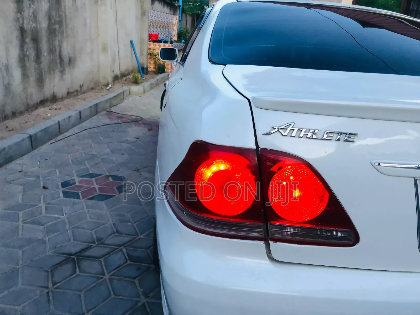 Toyota Crown Royale 2005 White