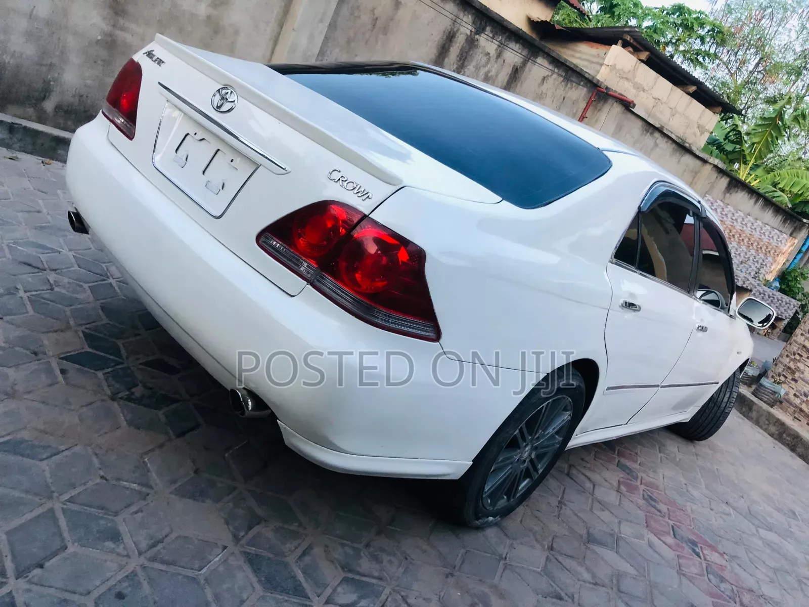 Toyota Crown Royale 2005 White