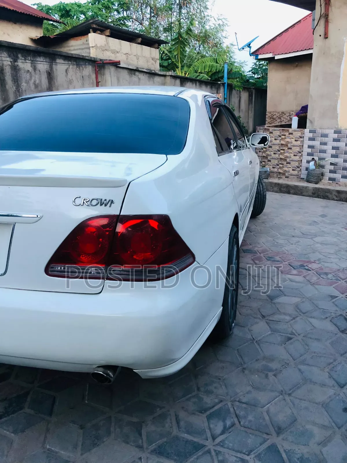 Toyota Crown Royale 2005 White