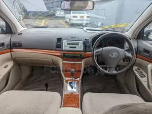 Toyota Premio 2005 Gold