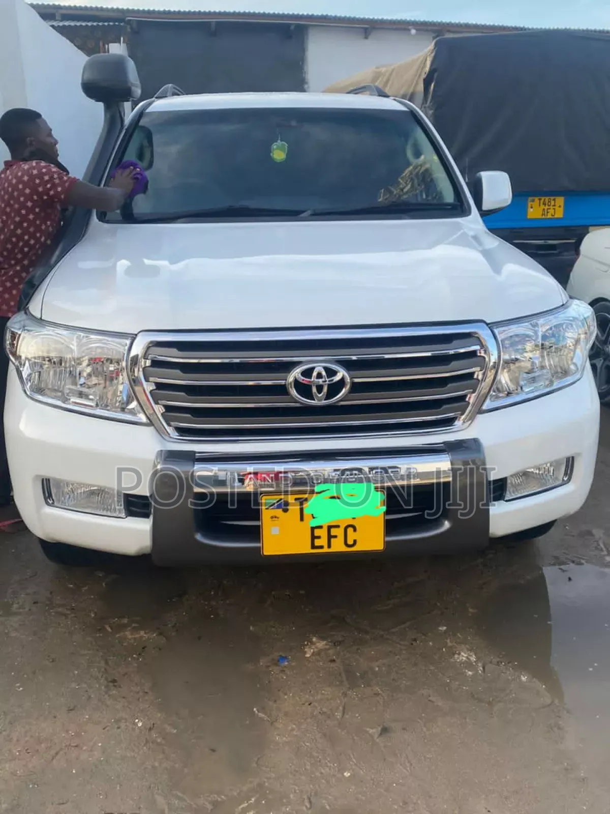 Toyota Land Cruiser 2011 White