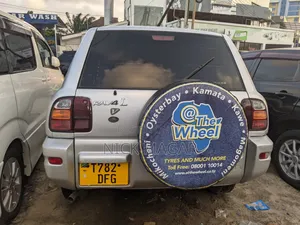 Toyota RAV4 1999 Silver