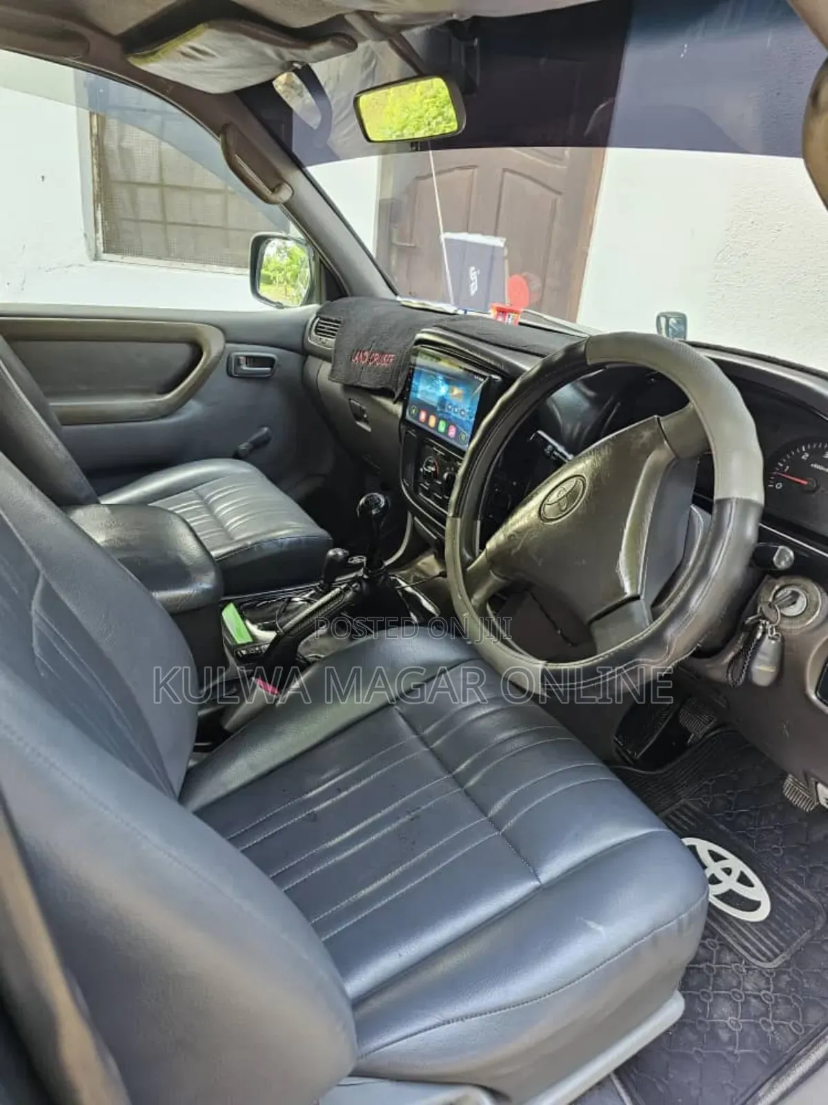 Toyota Land Cruiser 2005 Black